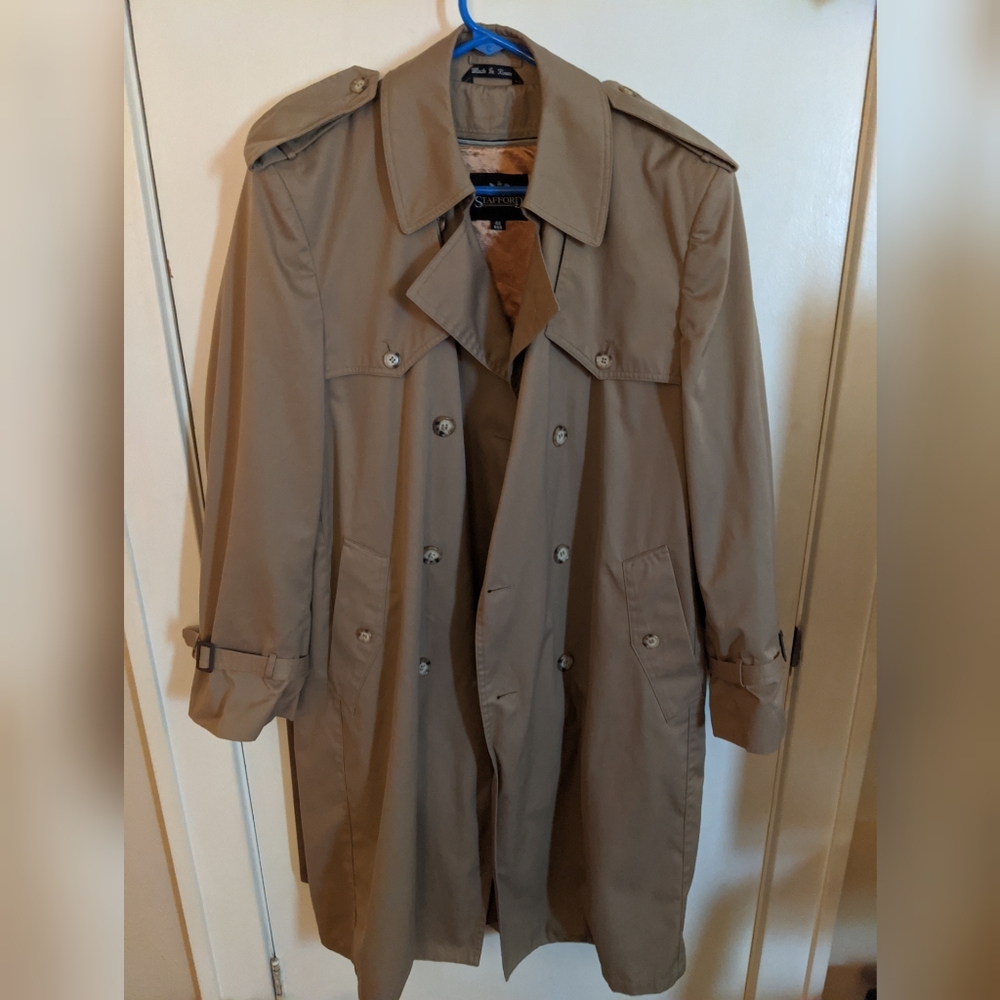 Trench Coat Mens 42 Reg